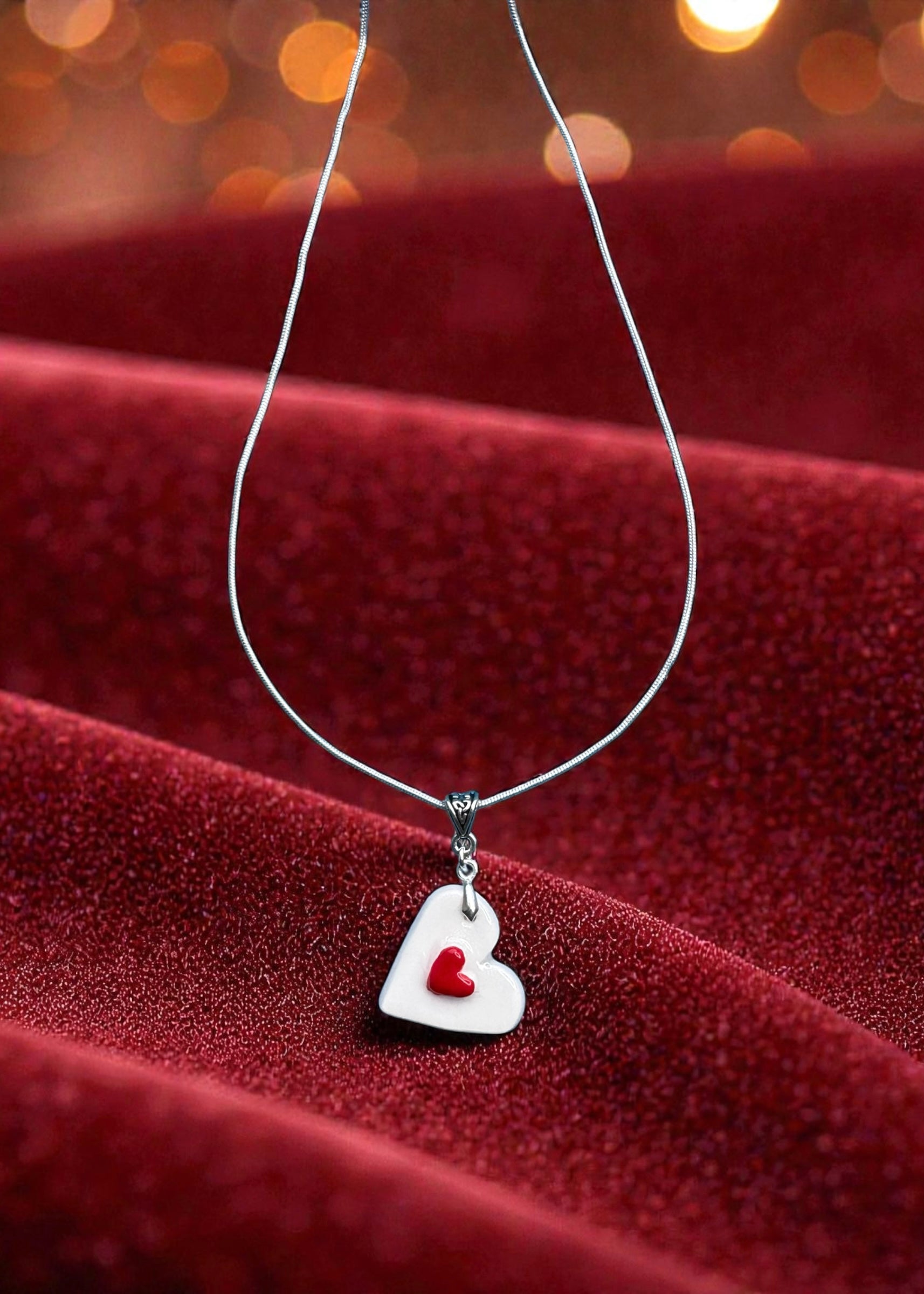 Porcelianinis pakabukas